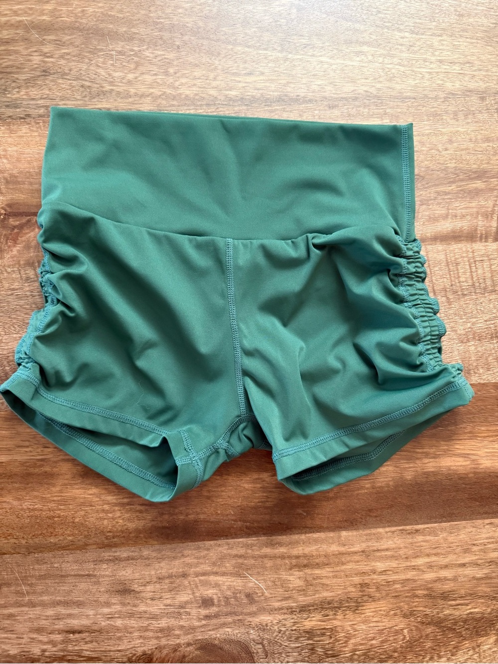 Werk Emerald Green Scrunch Butt High Waisted Athletic Shorts Small
